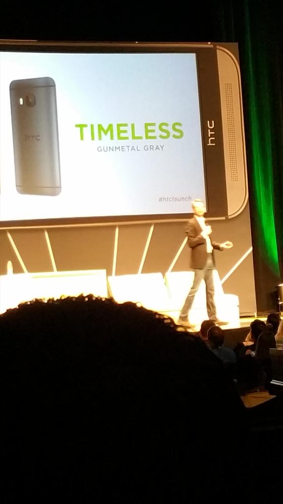 MagentaMike40's tweet photo. Htc event is awesome!!!! #guestspeaker #theprez #thenumberonestunna #htclaunch http://t.co/T6HLR77W86