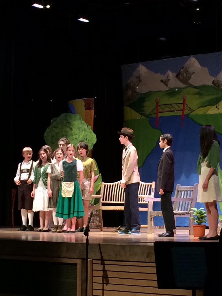 RossSchoolBears's tweet photo. @RossSchoolBears @RossBearsMusic we love musical theater to teach #ccss @drvickip http://t.co/PZJ9KFcGYP