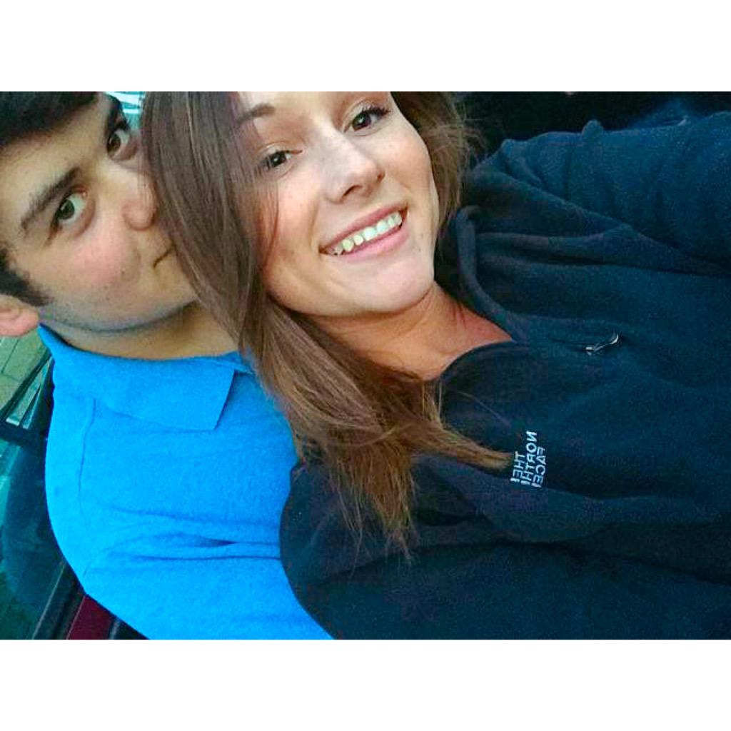 KendallFrazier6's tweet photo. Surprise date to watch the sunset🌅 http://t.co/1JXkLGAtAk