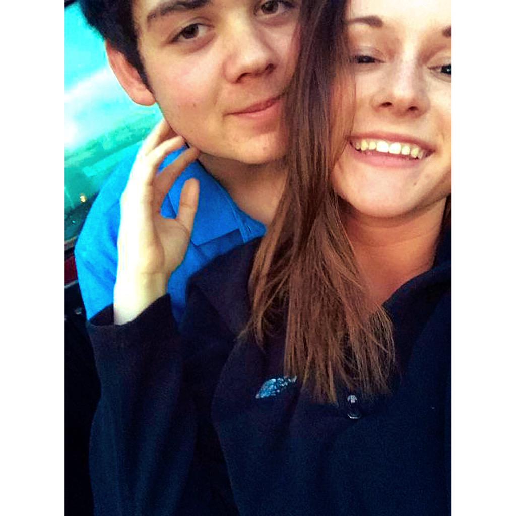 KendallFrazier6's tweet photo. Surprise date to watch the sunset🌅 http://t.co/1JXkLGAtAk