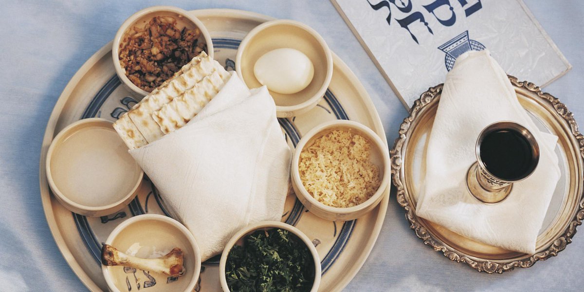 HuffPostRelig's tweet photo. The unleavened rituals, facts and history of Passover http://t.co/B6NzJKI1RM http://t.co/zPK9uAs6LB