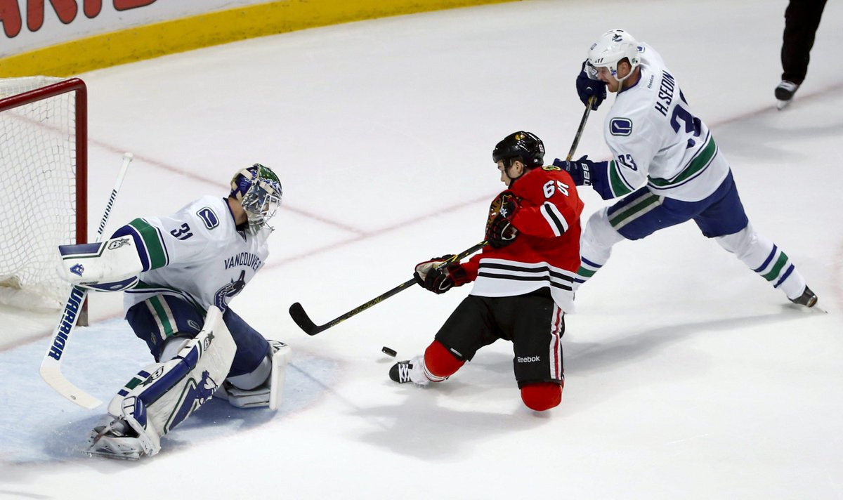 GlobalBC's tweet image. CANUCKS LOSE: Vancouver defeated by Chicago 3-1, remain in second place in the Pacific Division.