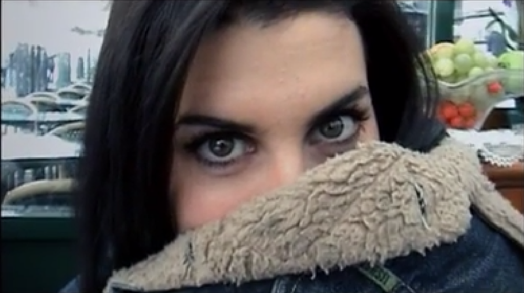 bouteraa_farah's tweet photo. “@lesinrocks: Voici la bande-annonce du documentaire officiel sur Amy Winehouse http://t.co/5xY0Cqk9Ge http://t.co/OFKW0AeGGC” YEAAAAH
