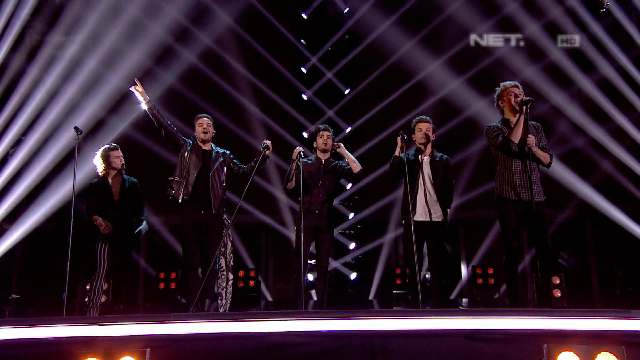 mdtvindonesia's tweet photo. I know, I know, I know for sure.. Everybody wanna steal my girl.. #BBCMusicAwardsOnNETtv http://t.co/Bqkmq7g5jI