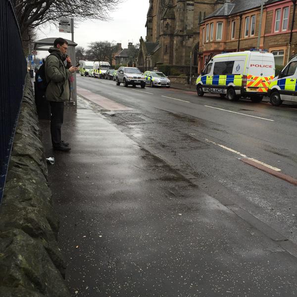 RiplNews's tweet image. 3 arrested on #Slateford Road in #Edinburgh after major #robbery involving a taxi riplnews.net/edi/7