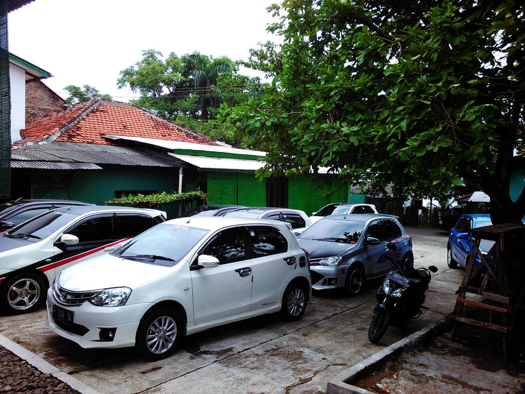TEVC_Indonesia's tweet photo. Sampai juga #tevciexplorepelabuhanratu #eventtevci
Cc @ToyotaID @GTRadial_Indo @Leo_GTRadial @Amidrossfel http://t.co/eraC7snxot