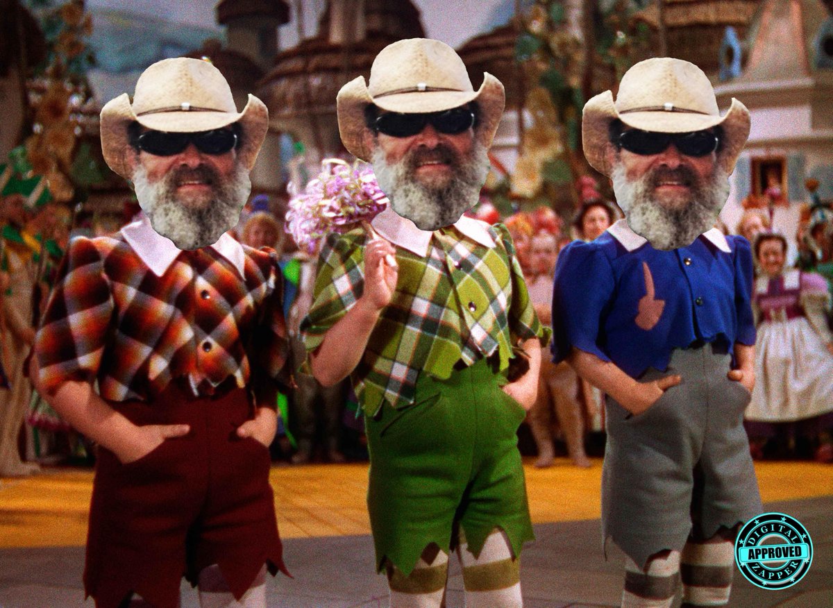 digitalzapper's tweet photo. @Karebear19777 @Mcoom521 @coomer521
Need/Promoter/BookingAgent/TourCountry
Munchkins Three #DigitalZapper #FollowMe http://t.co/kSUBrWpsqc