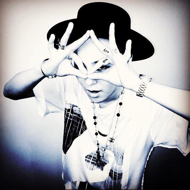 LOSER - [Update] Twitter/Instagram của GD * Tháng 4/2015 CBpG_pfUgAAMkNK