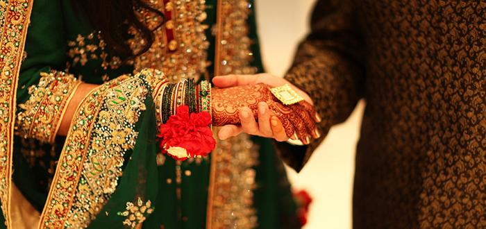 BiWiBlog's tweet photo. #SayNoToCousinMarriages and join http://t.co/3XRsyUeJq6 to find a perfect partner for free! #biwi http://t.co/l03Zsb04ty