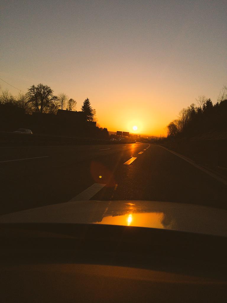 LamiyaSlimani's tweet photo. Der wunderschöne Start in einen neuen Tag ❤️ http://t.co/RIq80SgJ9O