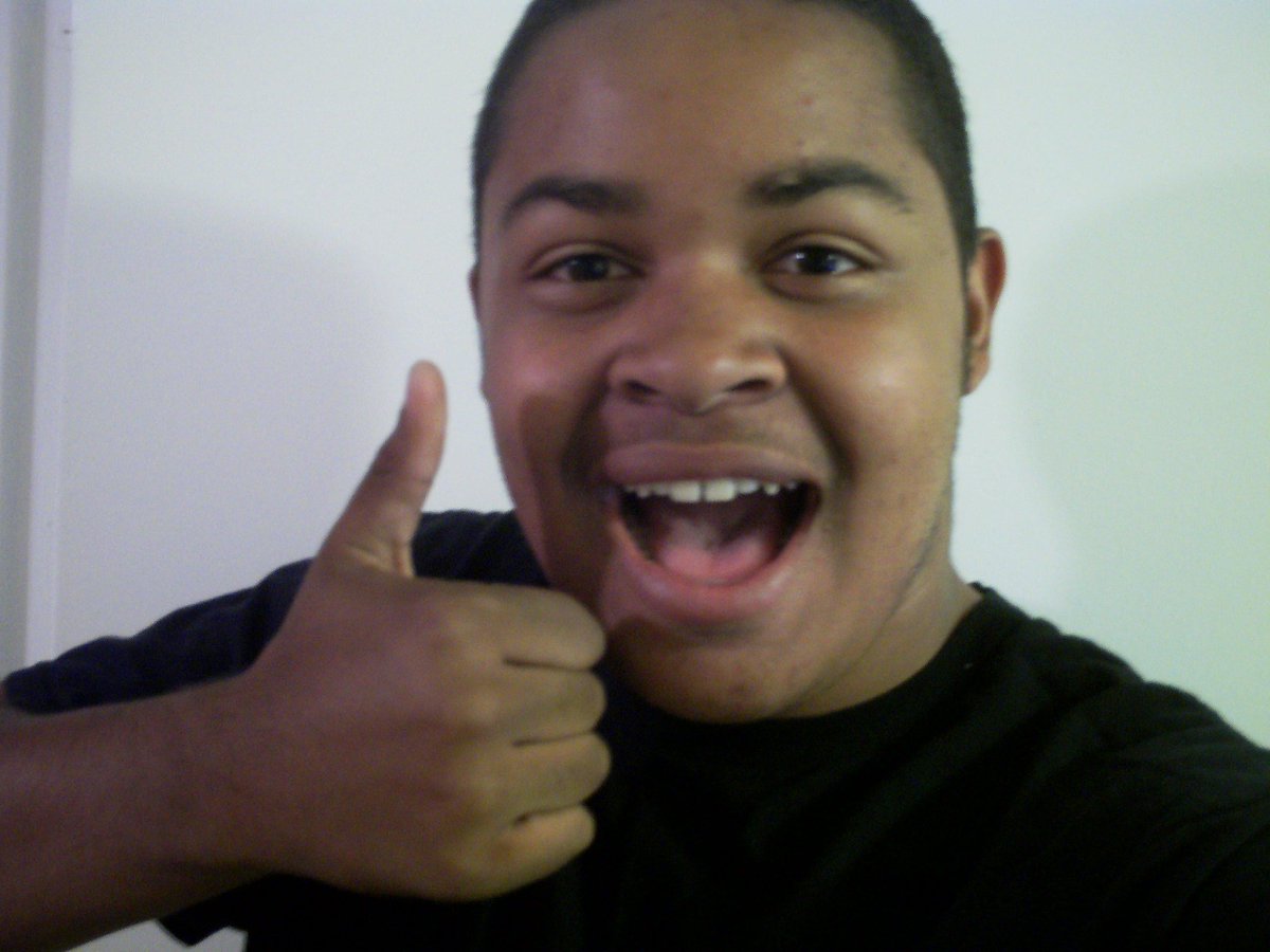 ModzIsMyWeed's tweet image. THANKS FOR 12,806 #facereveal