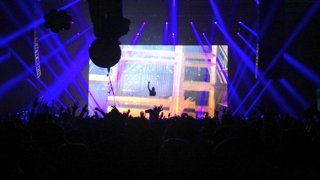 INKEvents's tweet photo. This is the #GuvLife continued...the vibes with #Alesso at #Decadence2015 are off the… https://t.co/ROjnT5fjM9 http://t.co/qjO4HiBPJZ