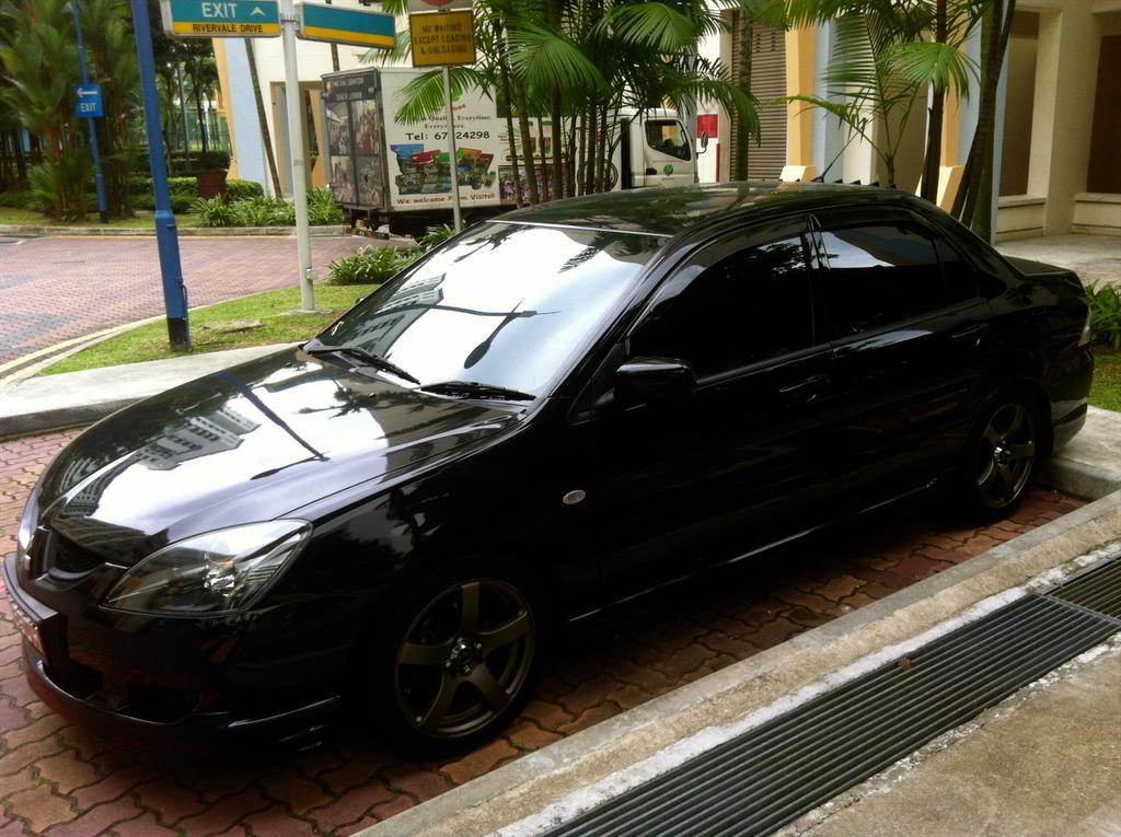 AnthonyKyle718's tweet photo. My black knight, you served me well. You will be missed. #mitsubishi #lancer #cs3 #cars #glx #4g18 #lancers http://t.co/VO0p97sbr8