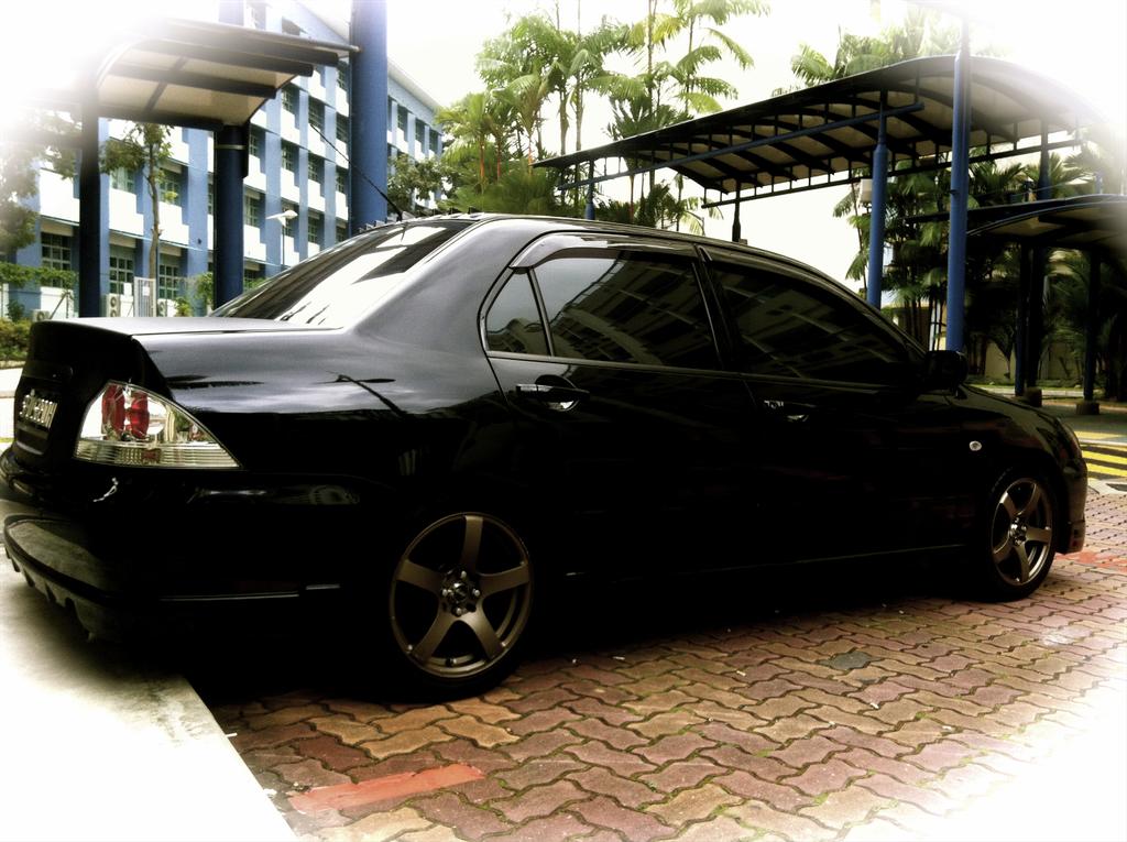 AnthonyKyle718's tweet photo. My black knight, you served me well. You will be missed. #mitsubishi #lancer #cs3 #cars #glx #4g18 #lancers http://t.co/VO0p97sbr8