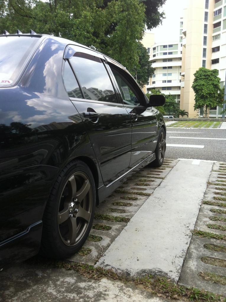 AnthonyKyle718's tweet photo. My black knight, you served me well. You will be missed. #mitsubishi #lancer #cs3 #cars #glx #4g18 #lancers http://t.co/VO0p97sbr8