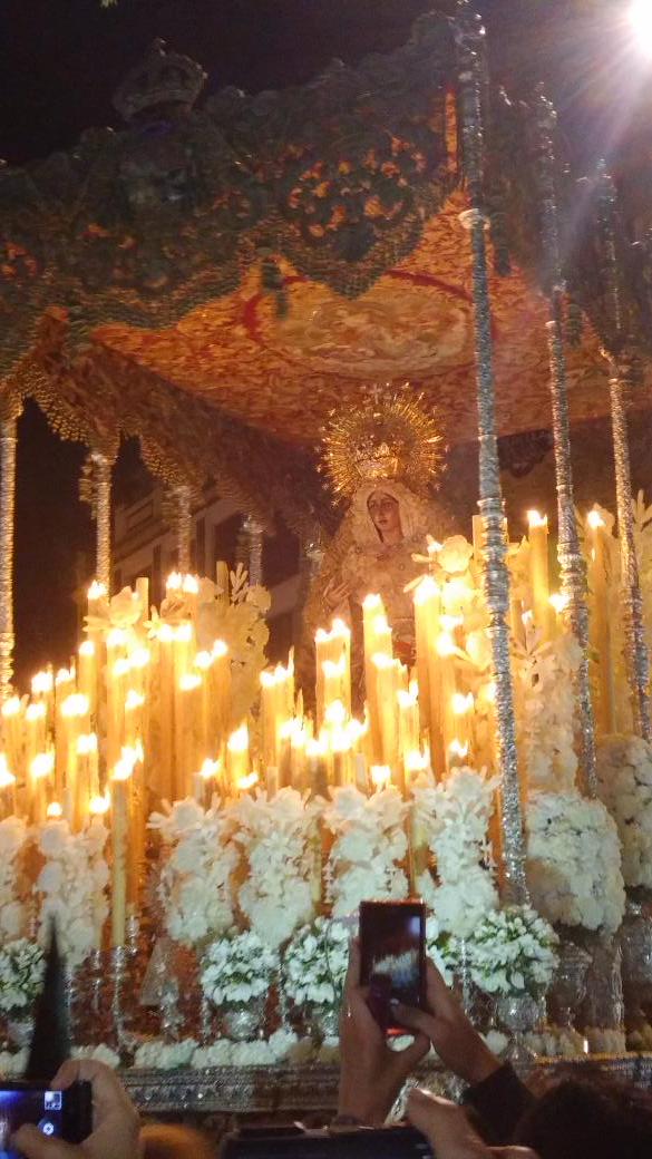 A3Noticias's tweet photo. La llegada del día pone fin a una #Madruga2015 sevillana pletórica
http://t.co/0RHFNHIV7g http://t.co/B4HPjAO69l