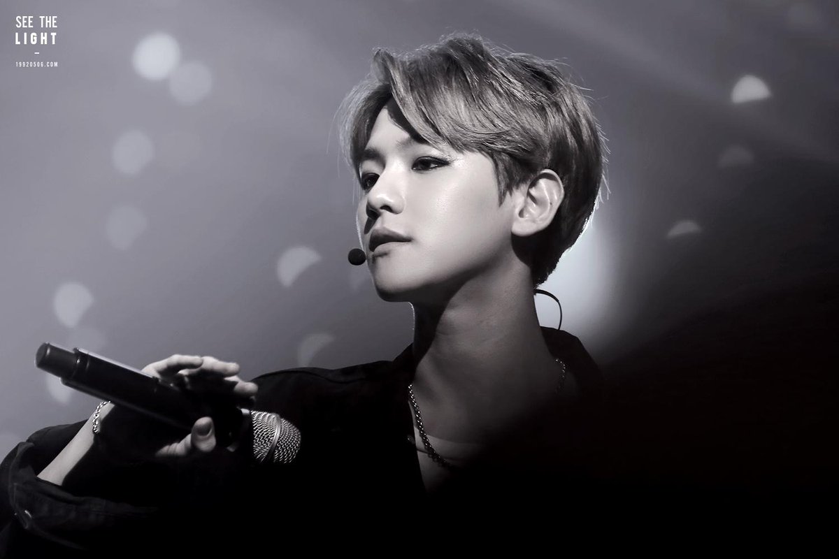 cla1reeyy's tweet photo. "@EXOind: [HQ] 150403 EXO Comeback stage #callmebaby on M!Countdown - BAEKHYUN (cr: see the light) http://t.co/4mihyzRiBf" Baekhyun cutiee♥♡