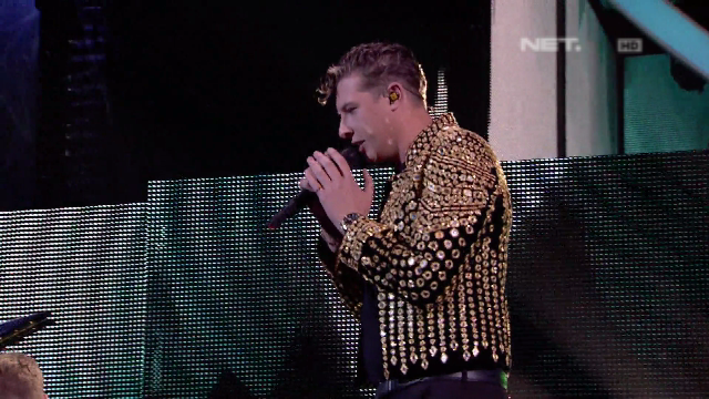 mdtvindonesia's tweet photo. NOW - @CalvinHarris - “Blame” (feat. @JohnNewman) #BBCMusicAwardsOnNETtv http://t.co/P0pUberKXl