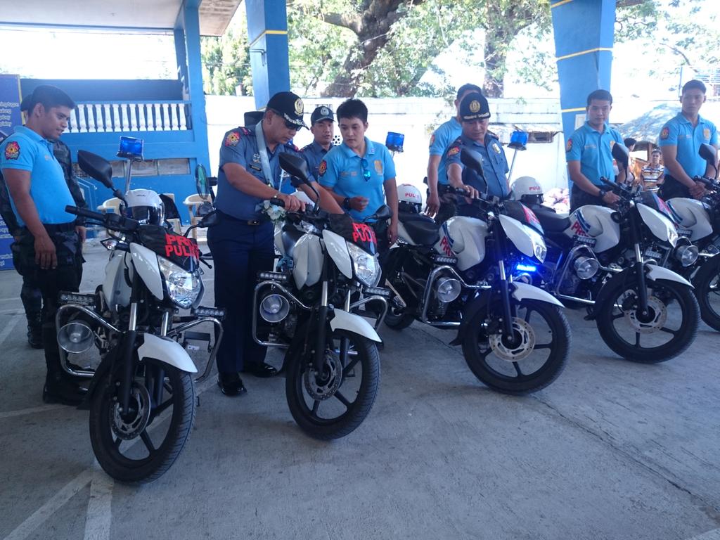 PDNEPPO's tweet photo. SOP LAMBAT SIBAT:Launching of NEPPO Motorcycle CRIT
PCSUPT RONALD V SANTOS, OIC PRO3,
GOHS,
04-03-2015
@rpio_pro3 http://t.co/5Adeohf8rG