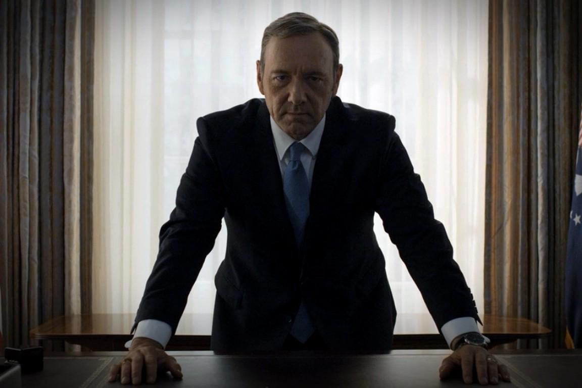RTLFrance's tweet photo. Netflix annonce une quatrième saison pour "House of Cards" > http://t.co/586rL2M1BK http://t.co/gS0WWIekE7