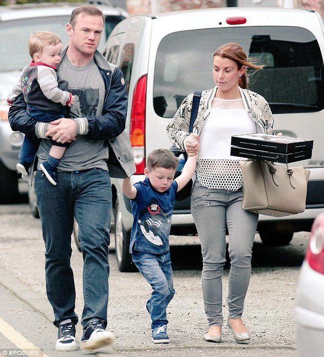 Happy 29th Birthday Rooney\s wife, Coleen Rooney!  