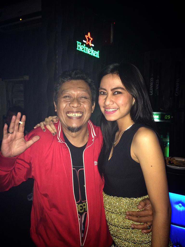 Ponakan keren @ResyaaaaaAl <a href="/diksaafsiane/">Diksa Afsiane.</a> <a href="/hendarslogi/">hendarslogi</a> <a href="/hendarsibra/">hendar sibra</a>