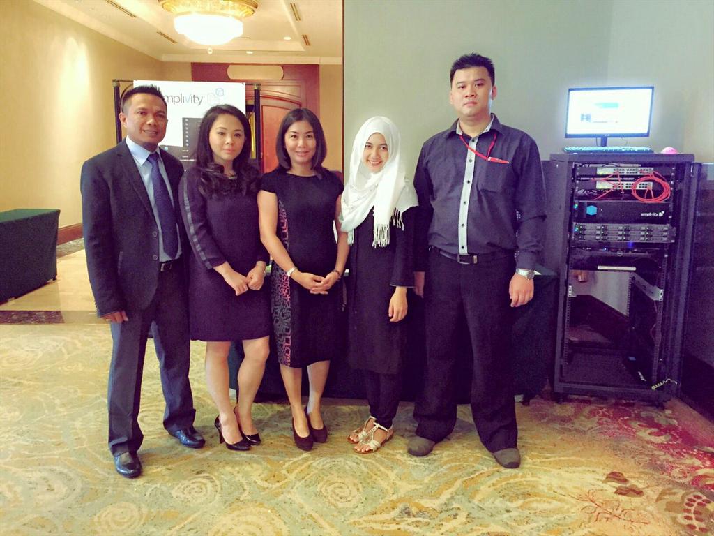 PTdeltadata's tweet image. DeltaData sales team...ready to help customer simplify data centre infrastructure thru right virtualization