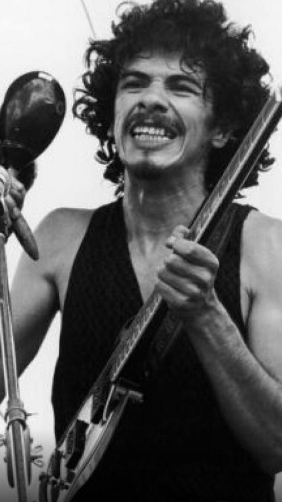 bigbigsoundband's tweet photo. Carlos Santana Woodstock 1969 Soul Sacrifice - classic. http://t.co/EYqqyaX3T4