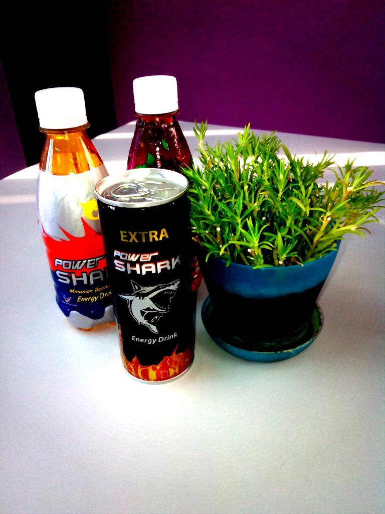 _power_shark_'s tweet image. Ingin b&apos;tenaga diwktu ptg
Minumlah POWER SHARK ENERGY DRINK
Utk tempahan, call +604-4422792
#energydrink 
#powershark