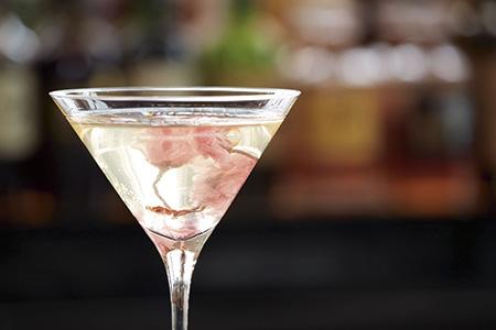 RitzCarlton's tweet photo. Cheers to spring with @RitzCarlton #Tokyo “Spring-Pity” cherry blossom cocktail recipe http://t.co/2lOv8myZOj http://t.co/Pxgl5ngy5J