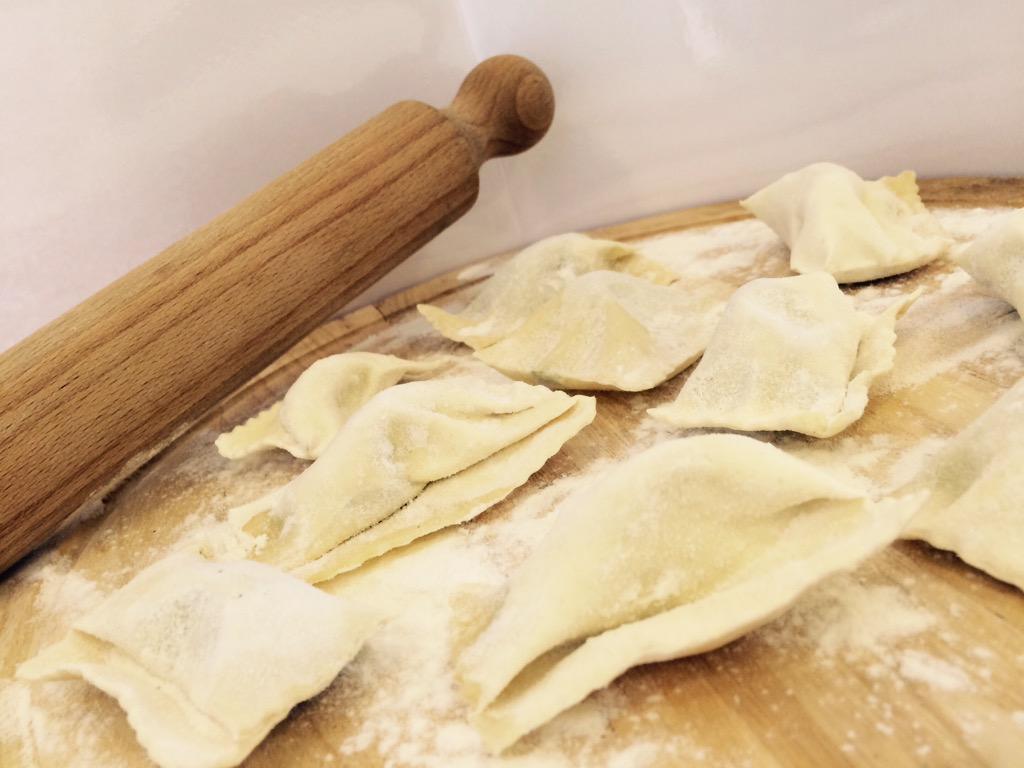ilDeneliz's tweet photo. Home-made ravioli and fresh tomatoes sauce! http://t.co/oSAzfQVbqN