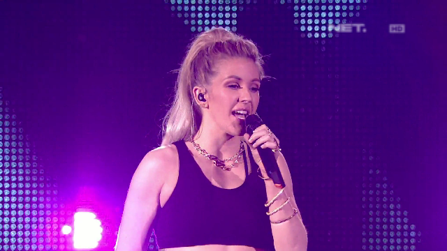 andriawaraesah's tweet photo. Pecaaahhhhh paraahh RT @netmediatama: NOW - @CalvinHarris - Outside (feat. @elliegoulding) #BBCMusicAwardsOnNETtv http://t.co/a494EuF5ne