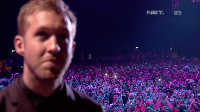 mdtvindonesia's tweet photo. I'll show you what it feels like.. Now I'm on the outside.. @CalvinHarris ft @elliegoulding #BBCMusicAwardsOnNETtv http://t.co/xK9CrJZ1EC