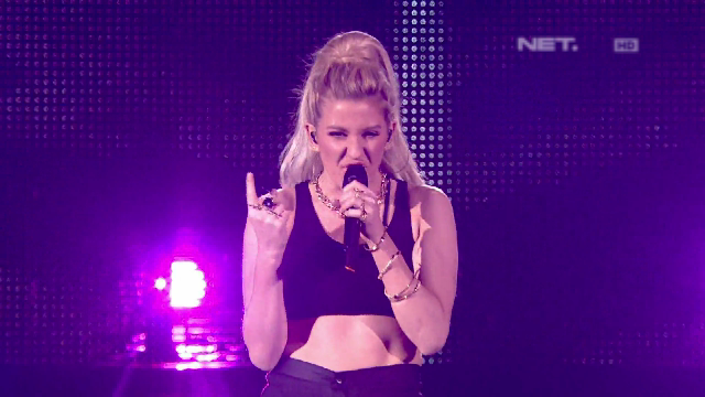 mdtvindonesia's tweet photo. I'll show you what it feels like.. Now I'm on the outside.. @CalvinHarris ft @elliegoulding #BBCMusicAwardsOnNETtv http://t.co/xK9CrJZ1EC