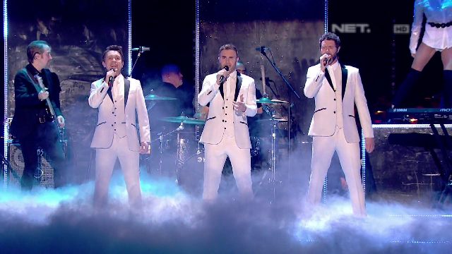 mdtvindonesia's tweet photo. NOW - @TakeThat - These Days #BBCMusicAwardsOnNETtv http://t.co/RjvTz1rHsT
