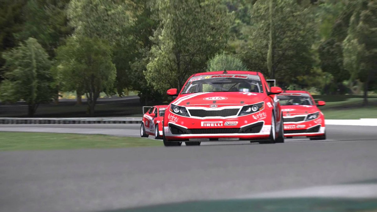 Op 2e paasdag staat bij Kia Huiskes een race simulator. De beste tijd wordt beloont met een dag Kia Optima rijden.