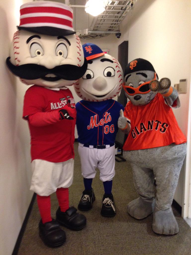 Cincinnati Reds on X: .@MLB Mascots have taken over @GMA this