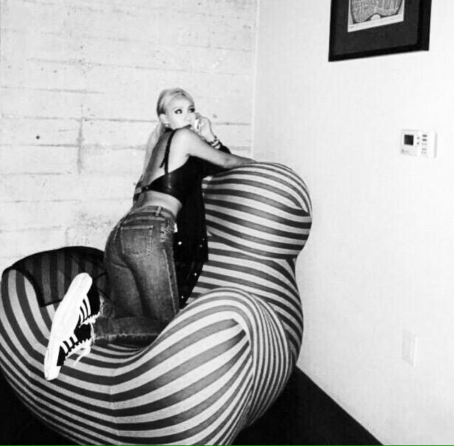 ChaerinThailand's tweet image. [IG] CL อัพอินสตาแกรม : @chaelinCL: #justcallme instagram.com/p/1AkUSPLLyv/