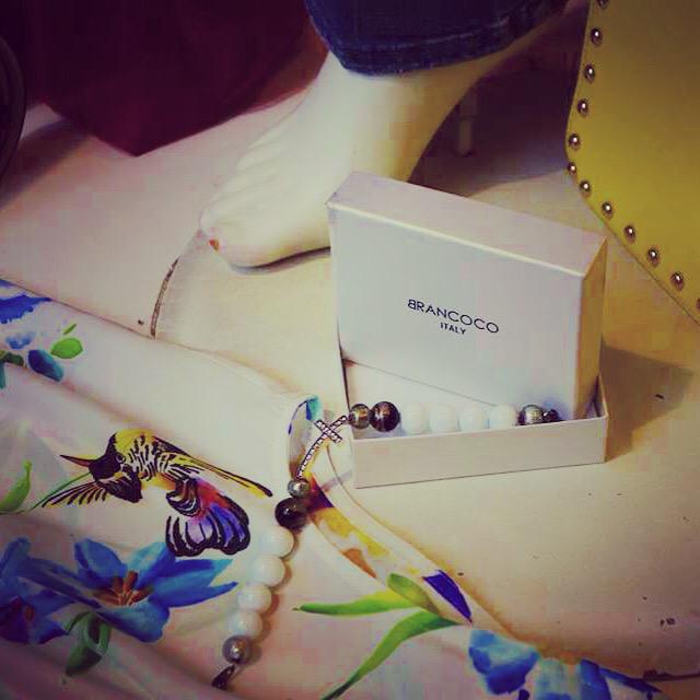 BrancocoItaly's tweet photo. なんと！！！イタリアにある、セレブが集まるセレクトショップ ZODIACOさんにもBrancoco Italyを販売しています！ http://t.co/EA0yYHge1Q