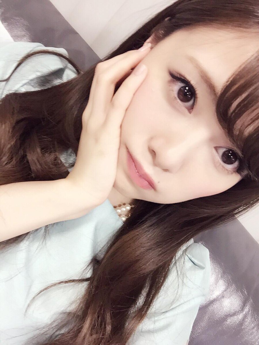 트위터의 地取美子よ 님 白石麻衣ちゃんかわいい 白石麻衣 自撮り 乃木坂46 Larme Ray T Co Wjs3vjkd7s