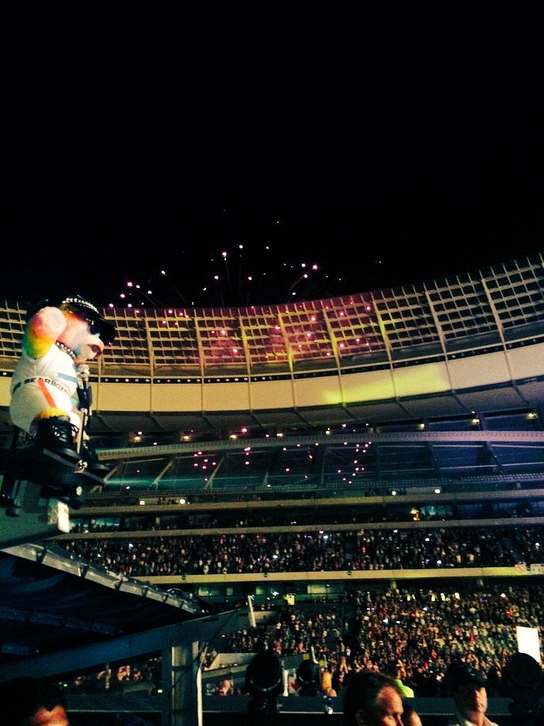Rockinq1D's tweet photo. #OneDirection #TheyAreTheOne @radiodisney RT GUYs http://t.co/NaLbWeiLB1