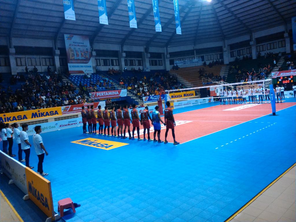 Akankah jadi partai seru malam ini?? Surabaya Samator melawan Jakarta BNI46!!