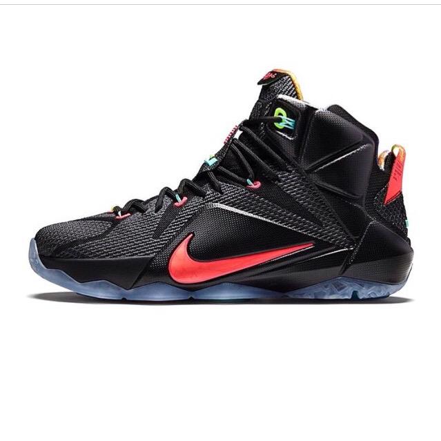 NiceKicksOnly tweet picture