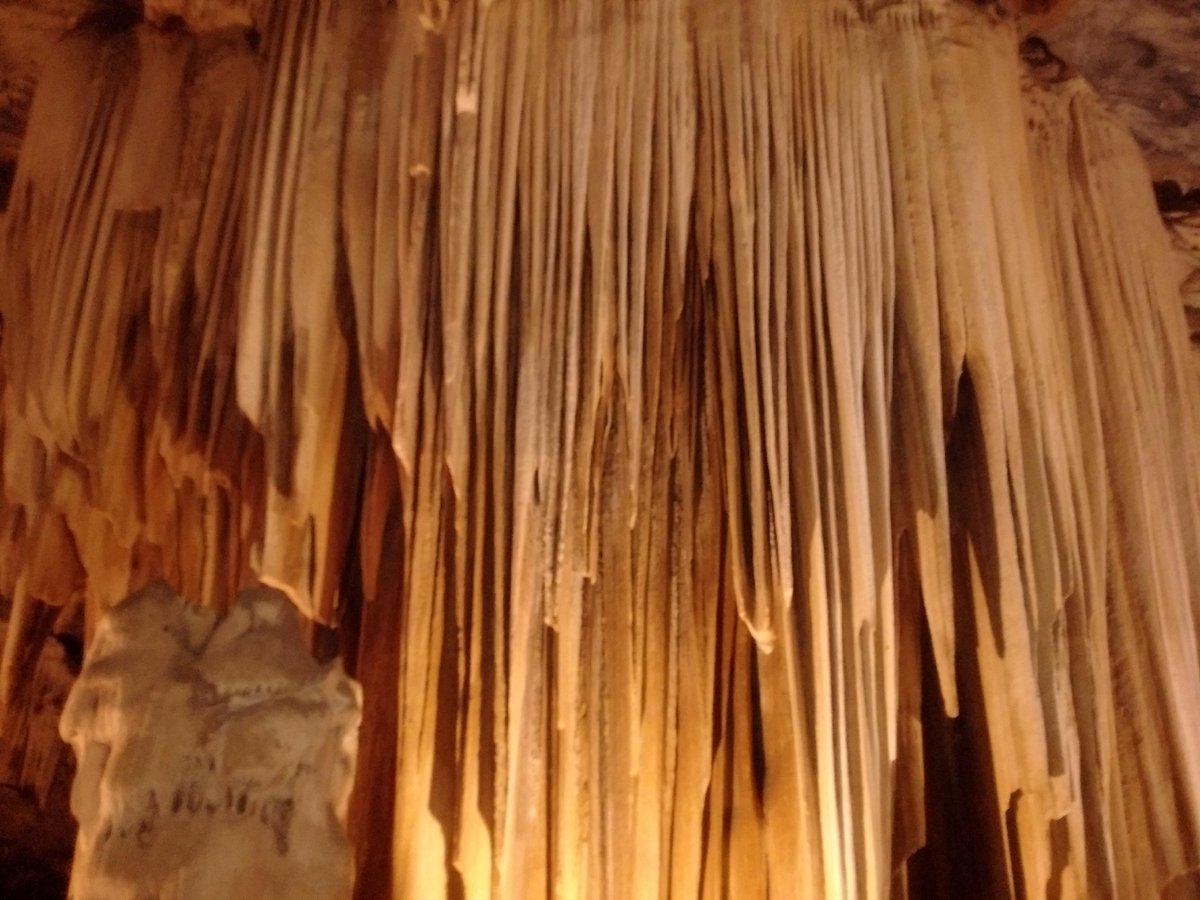 Devi_HQ's tweet photo. #DeviExploresSA George to @CangoCavesOdn - another must do. Opted for the Heritage Tour - http://t.co/OVRwR9nAqd http://t.co/bUdTgVfsJv