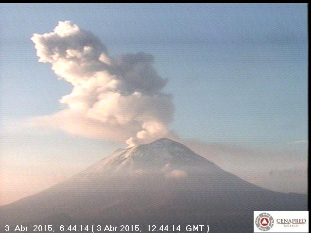 nmasforo's tweet photo. Así amanece el volcán Popocatépetl este viernes 3 de abril FOTOS:CENAPRED http://t.co/nY8m2rWKM1