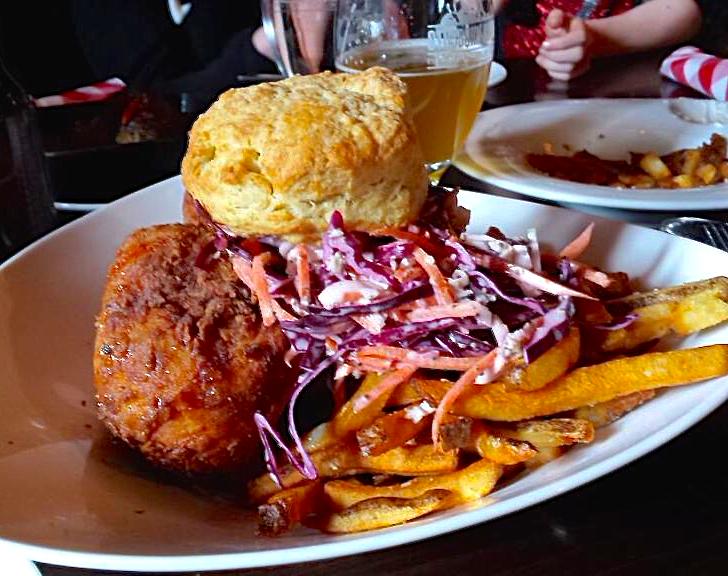 It’s #CASKFRIDAY with @BigSpruceBrew Cereal Killer Stout, and fried chicken, too, starting at 4pm.