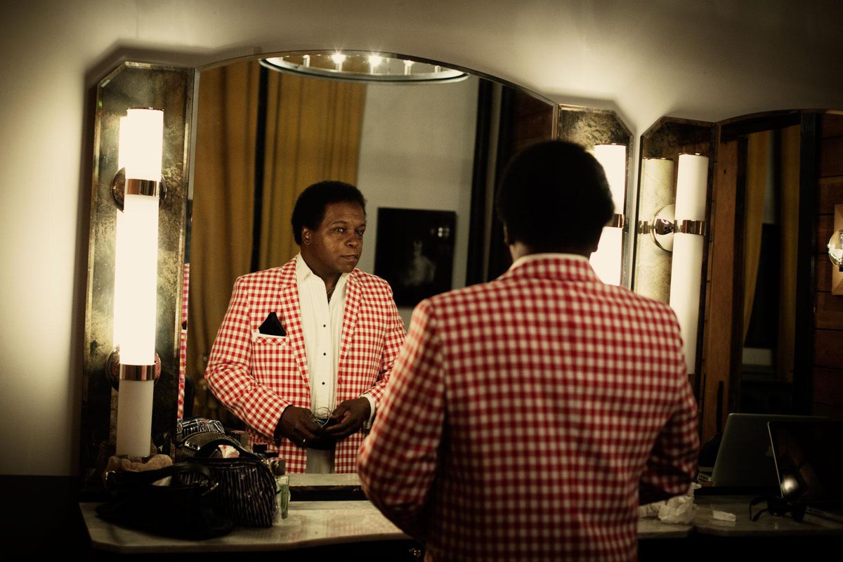 EJBrandy's tweet photo. Amazing photo from last night! RT @piperferguson: I Heart @LeeFields12 !!! #ejsoul #Generationsofsoul http://t.co/HC8BXjT6Rl