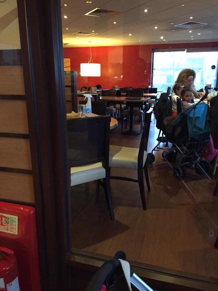 sabinagani's tweet photo. @pizzahutuk just been told I won't be served for up to half an hour cos there is a staff changeover. Is this for real http://t.co/KH3fh8HHqa