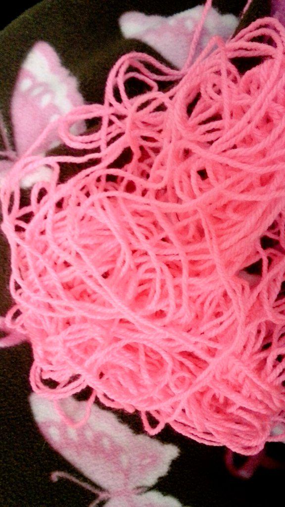 LongwellKylie's tweet image. #yarnproblems #whereistheend will I ever find an end? @VarsityKnitting