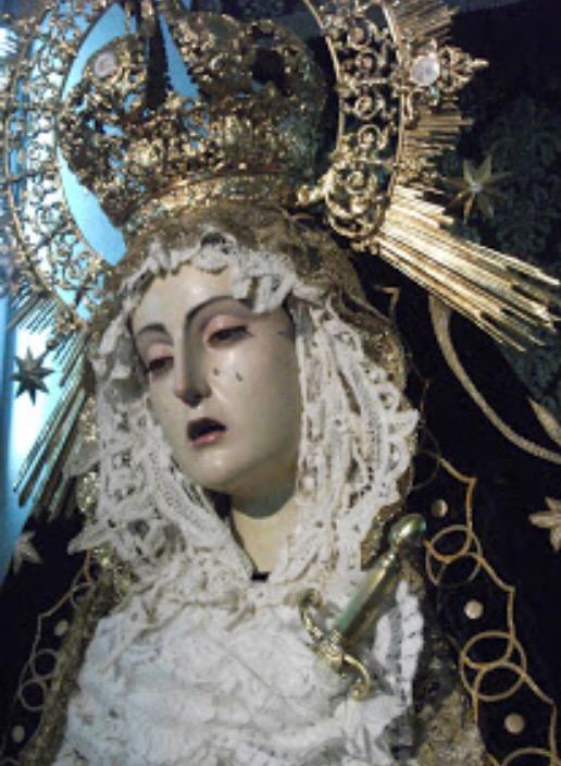<a href="/pasionenjaen/">Pasión en Jaén</a> <a href="/ssepulcrojaen/">Congregación Santo Sepulcro</a> Hermoso #ViernesSantoJaén aguardando a la bellísima #DoloresdeSanJuan, la pena más honda